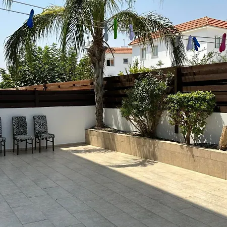 Sidra's Paralimni