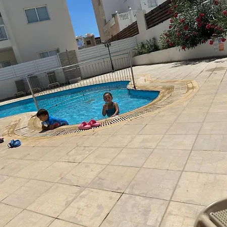 Sidra's Paralimni